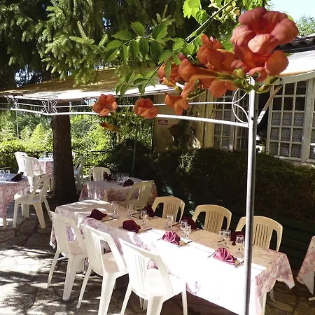 Hotel Le Petit Chaperon Rouge 2*