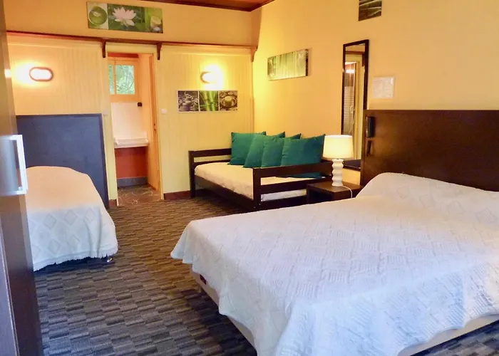 Le Petit Chaperon Rouge Coux-et-Bigaroque-Mouzens